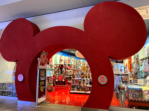 Disney Store, 6020 E 82nd St, Indianapolis, IN 46250, USA, 