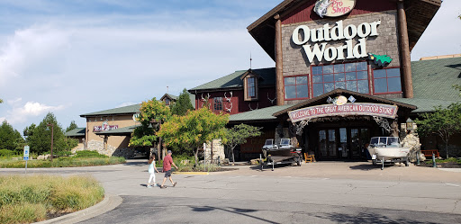 Sporting Goods Store «Bass Pro Shops», reviews and photos