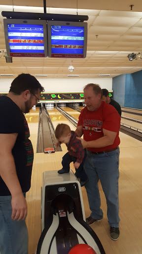 Bowling Alley «Wood Dale Bowl», reviews and photos, 155 E Irving Park Rd, Wood Dale, IL 60191, USA