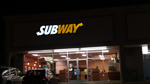 Restaurant «SUBWAY®Restaurants», reviews and photos, 707 S Gloster St, Tupelo, MS 38801, USA
