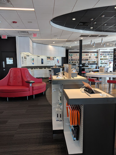 Cell Phone Store «Verizon», reviews and photos, 130 NY-303, West Nyack, NY 10994, USA