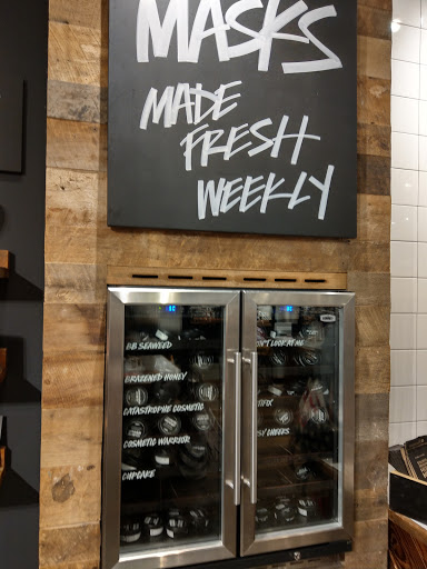 Cosmetics Store «LUSH», reviews and photos, 1961 Chain Bridge Rd, McLean, VA 22102, USA