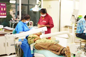 Sri Chaitanya Multi Specialty Dental Clinic in Jangareddygudem image