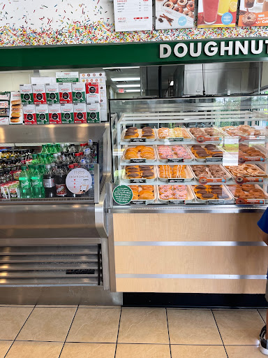 Donut Shop «Krispy Kreme», reviews and photos, 12648 Jefferson Ave, Newport News, VA 23602, USA