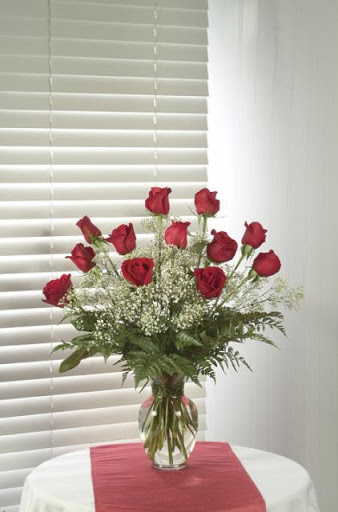 Florist «Petal Pusher Plus Lake Isabella Florist», reviews and photos, 6040 Lake Isabella Blvd a, Lake Isabella, CA 93240, USA