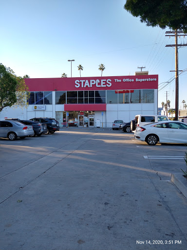Staples image