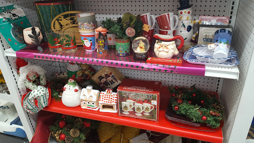 Thrift Store «Goodwill Store & Donation Center», reviews and photos, 1430 Garnet Ave, San Diego, CA 92109, USA