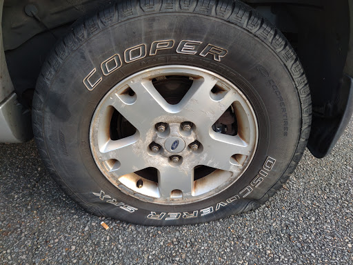 Auto Parts Store «Pep Boys Auto Parts & Service», reviews and photos, 2570 Airline Blvd, Portsmouth, VA 23701, USA