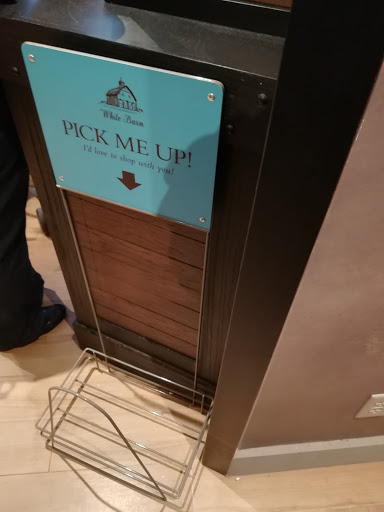 Beauty Supply Store «Bath & Body Works», reviews and photos, 2862 Town Center Blvd, Crestview Hills, KY 41017, USA