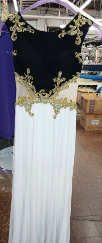 Four Seasons Dry Cleaners - Photo 2 - Car repair in Pittsburgh, PA, Pittsburgh