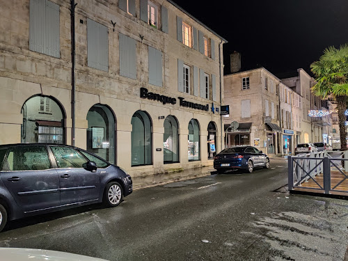 Banque Tarneaud à Rochefort