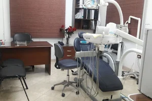 عياده اسنان د.دينا طه. Dr.Dina dental clinic image