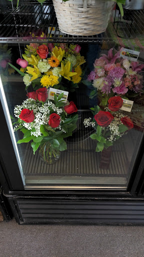 Florist «Sunflower Florist Of Virginia Llc», reviews and photos, 5906 N Kings Hwy, Alexandria, VA 22303, USA