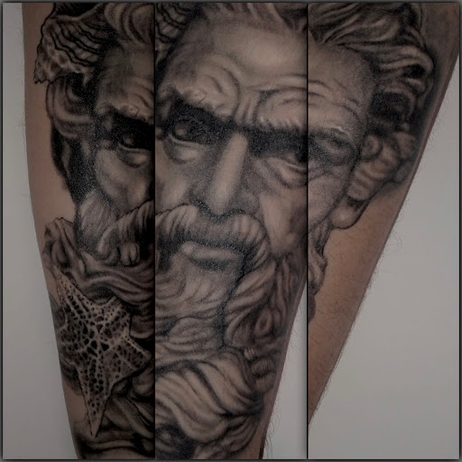 Tattoo Shop «Double Cross Tattoo», reviews and photos, 3624 W Broward Blvd, Fort Lauderdale, FL 33312, USA