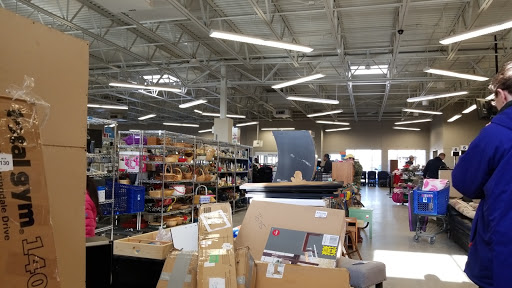 Non-Profit Organization «Goodwill Store & Donation Center», reviews and photos, 351 E Roosevelt Rd, Lombard, IL 60148, USA