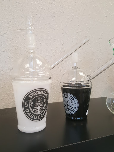 Vaporizer Store «Lil Buddha Vapor & Smoke Shop», reviews and photos, 6916 Big Bend Rd, Gibsonton, FL 33534, USA