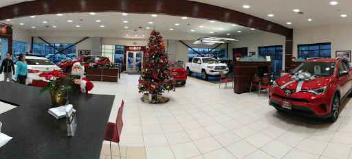 Toyota Dealer «Doxon Toyota of Auburn», reviews and photos, 3405 Auburn Way N, Auburn, WA 98002, USA