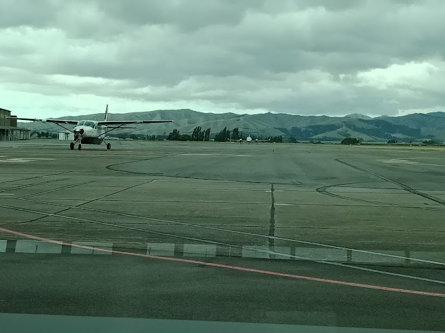 Comments and reviews of Marlborough Airport