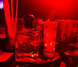 40 y 20 CANTA BAR photo