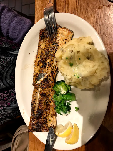 American Restaurant «Cracker Barrel Old Country Store», reviews and photos, 16 Nashua Rd, Londonderry, NH 03053, USA