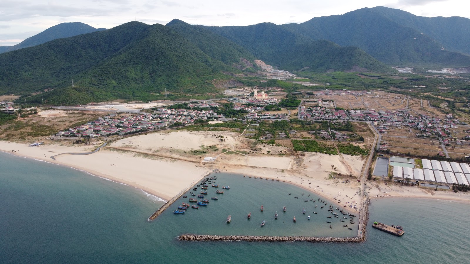 Hoanh Son beach photo #8