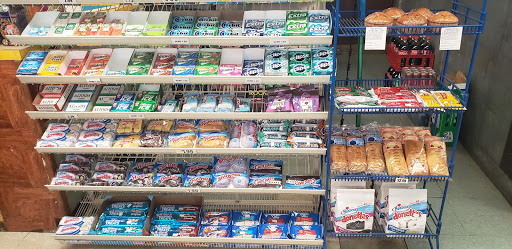 Grocery Store «Aurora Colony Grocery», reviews and photos, 21637 Pacific Hwy E, Aurora, OR 97002, USA