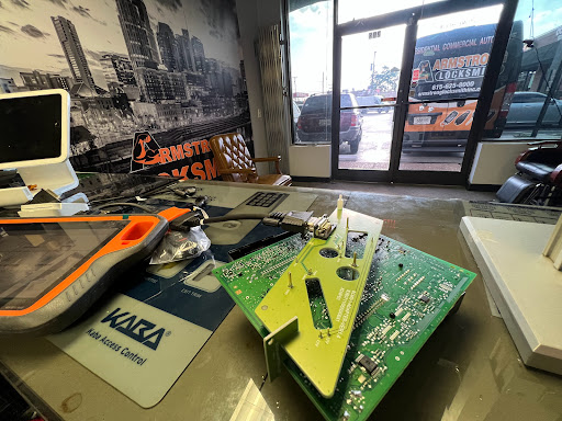 Locksmith «Armstrong Locksmith Inc», reviews and photos, 208 Thompson Ln, Nashville, TN 37211, USA