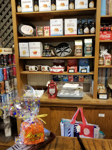 American Restaurant «Cracker Barrel Old Country Store», reviews and photos, 1240 NJ-73, Mt Laurel, NJ 08054, USA