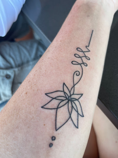 Tattoo Shop «Psychotic Ink», reviews and photos, 432 Poinsettia Ave # 1, Clearwater, FL 33767, USA