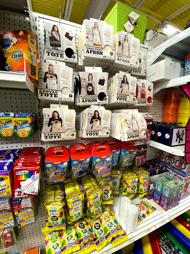 Home Goods Store «Save-A-Thon Stores», reviews and photos, 824 Flatbush Ave, Brooklyn, NY 11226, USA