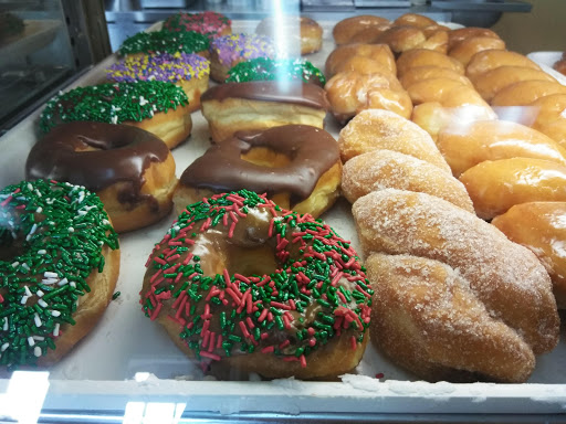 Donut Shop «Hole In One Donut 3», reviews and photos, 14406 N Florida Ave, Tampa, FL 33613, USA