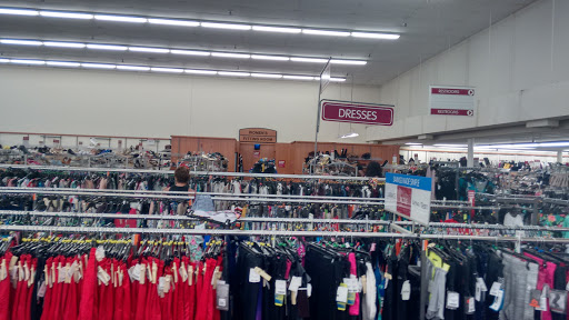 Clothing Store «Burlington Coat Factory», reviews and photos, 2035 S Robert St, West St Paul, MN 55118, USA