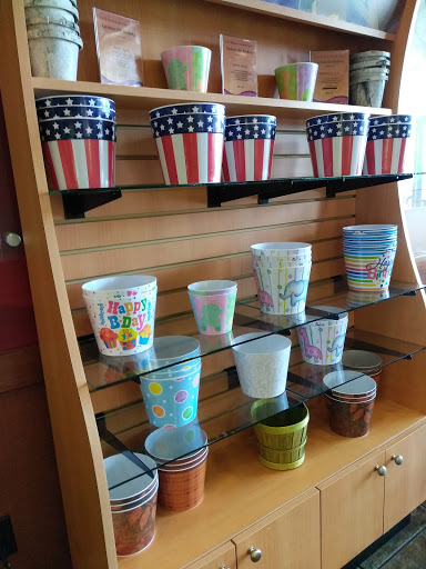 Ice Cream Shop «Cold Stone Creamery», reviews and photos, 1718 Hill Rd N #107, Pickerington, OH 43147, USA