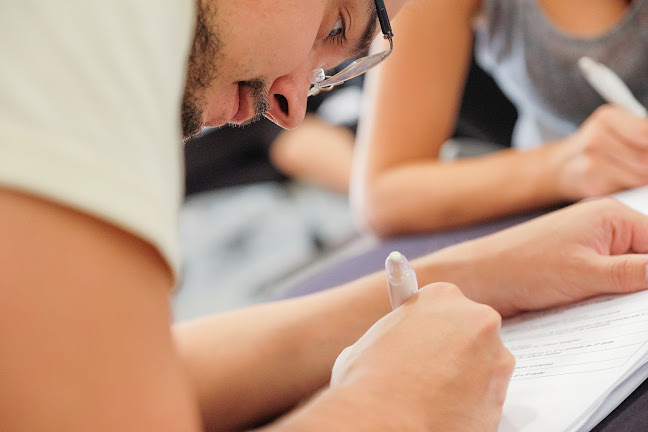 Comentários e avaliações sobre o Bwizer - Escola certificada com Formação em Fisioterapia, Enfermagem, Medicina, Nutrição e Exercício