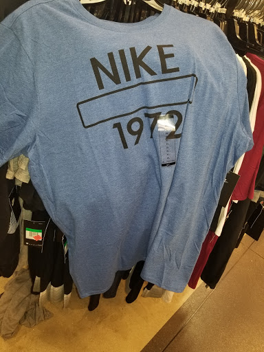 Clothing Store «Nike Factory Store», reviews and photos, 2210 Tanger Blvd #225, Gonzales, LA 70737, USA