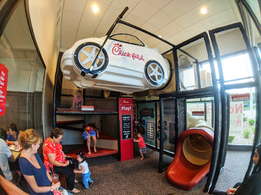 Fast Food Restaurant «Chick-fil-A Robinson», reviews and photos, 121 Costco Dr, Pittsburgh, PA 15205, USA