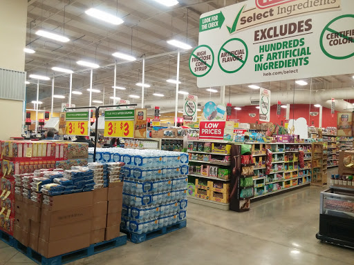 Grocery Store «H-E-B Grocery», reviews and photos, 609 19th St, Hondo, TX 78861, USA