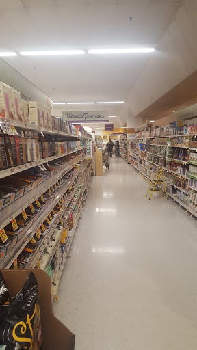 Grocery Store «Stop & Shop», reviews and photos, 154 Westchester Ave, White Plains, NY 10604, USA