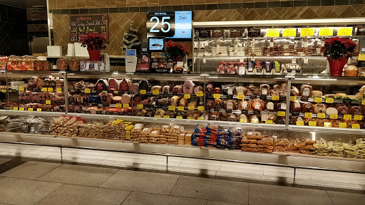 Grocery Store «Fresh Farms», reviews and photos, 8203 W Golf Rd, Niles, IL 60714, USA