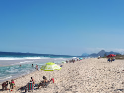 Foto di Praia do Frances e l'insediamento