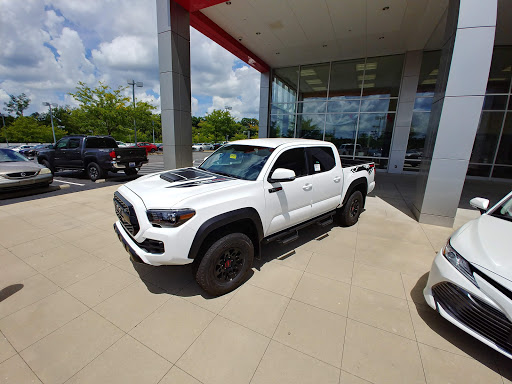Ford Dealer «Oxmoor Auto Group», reviews and photos, 8001 Shelbyville Rd, Louisville, KY 40222, USA