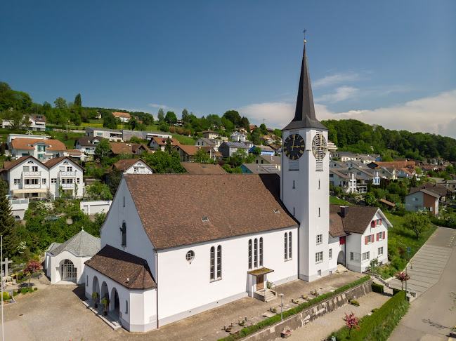 Rezensionen über Kath. Pfarrkirche Geuensee in Sursee - Kirche