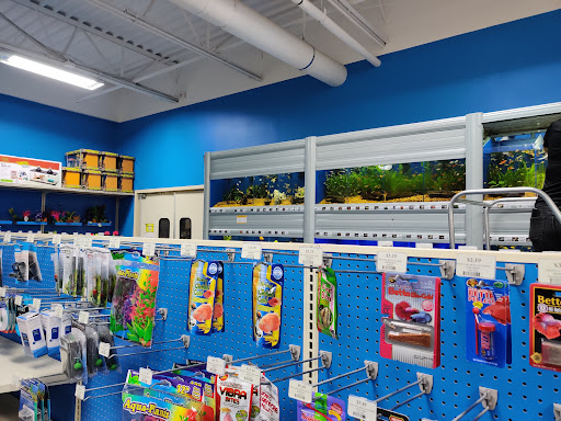 Pet Supply Store «Pet Supermarket», reviews and photos, 3316 Battleground Ave, Greensboro, NC 27410, USA