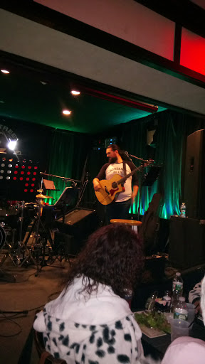 Bar & Grill «10th Street Live Bar & Grill», reviews and photos, 104 N 10th St, Kenilworth, NJ 07033, USA