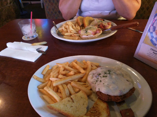 Steak House «Buzz Inn Steakhouse & Casino», reviews and photos, 280 Grant Rd, East Wenatchee, WA 98802, USA