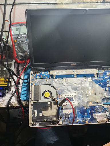 Cyber Tech صيانة لاب توب 