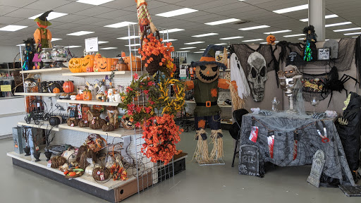 Thrift Store «Goodwill», reviews and photos, 15205 N Holly Rd, Holly, MI 48442, USA
