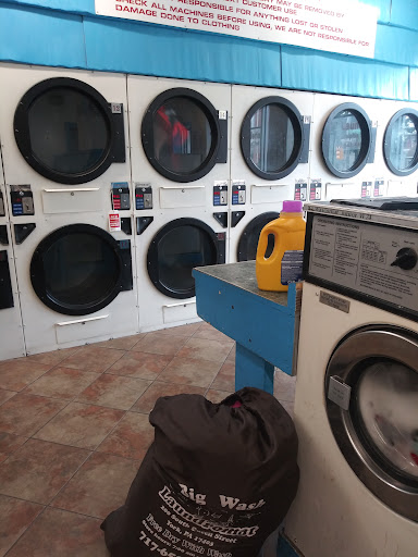 Laundromat «Hilo Laundromat & Drop Off», reviews and photos, 663 W Philadelphia St, York, PA 17401, USA