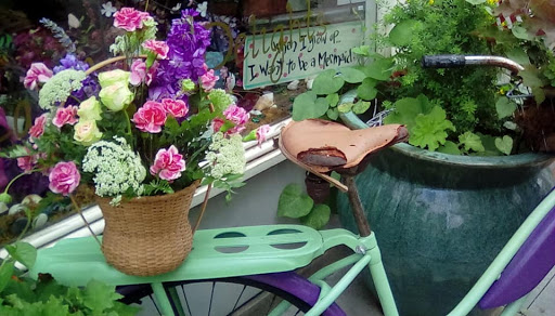 Florist «Narnia Studios», reviews and photos, 315 N Main St, Hendersonville, NC 28792, USA