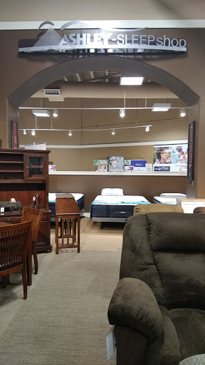 Furniture Store «Ashley HomeStore», reviews and photos, 7502 N Blackstone Ave, Fresno, CA 93720, USA